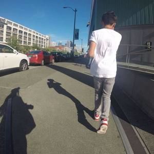 Meet your Posher, Li-ray