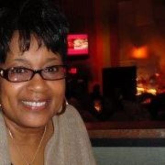 Meet your Posher, Deborah