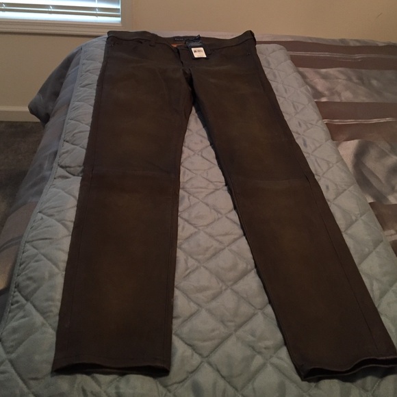 $950 - Picture 2 of 8