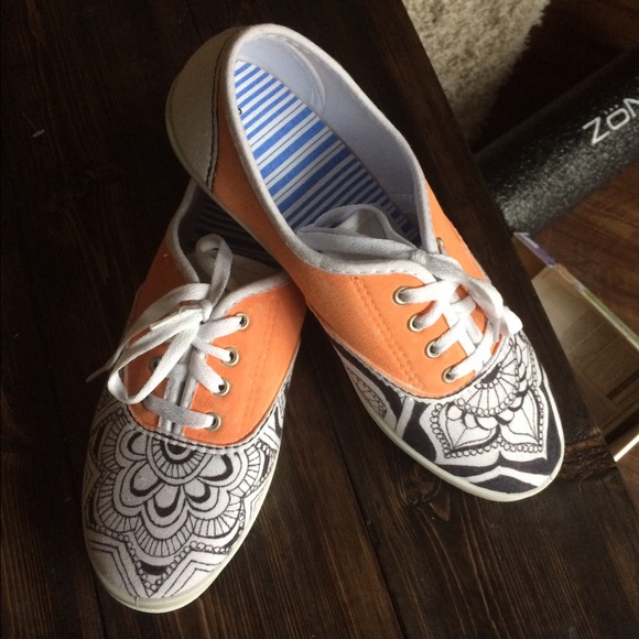 Handcrafted Vans - Picture 2 of 2