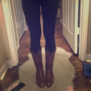 Authentic FRYE boots!