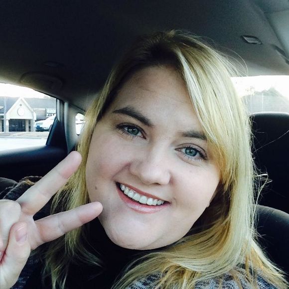 Meet your Posher, Felicia - Picture 1 of 1