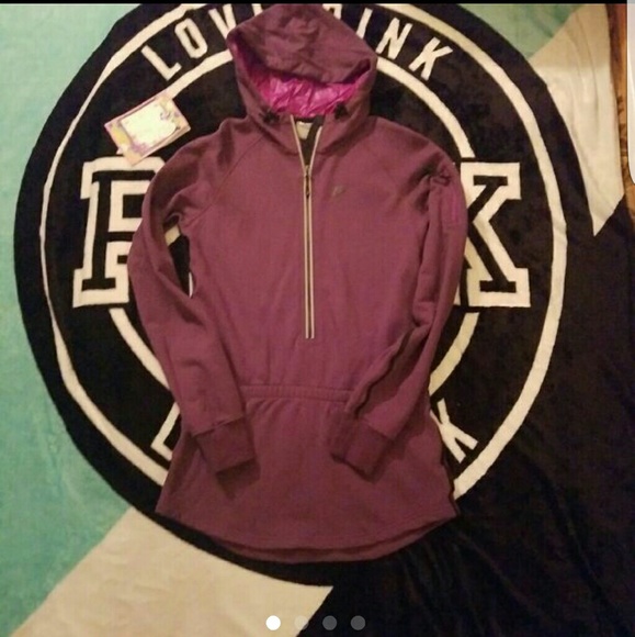 (M) Nike sweater Jacket Half Zip