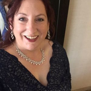 Meet your Posher, Polly