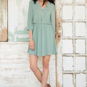 Francesca's olive 3/4 sleeve dress