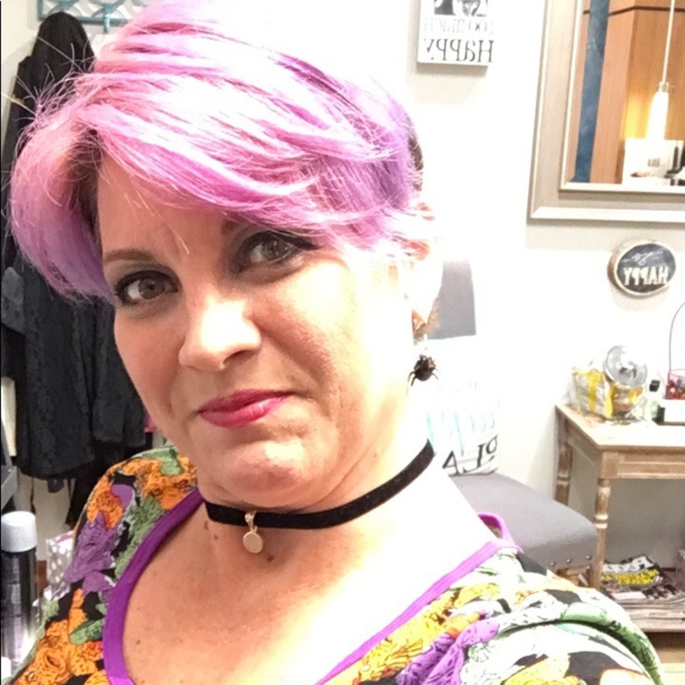 Meet your Posher, Janet