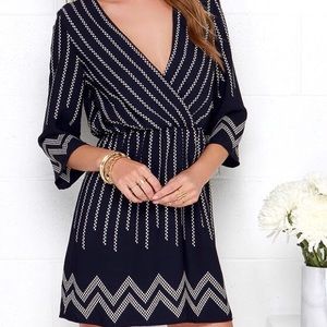 Navy blue Lulu's 3/4 sleeve zig zag dress