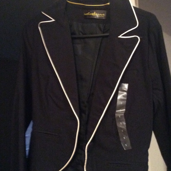 SALE! New Black polished blazer by Eddie Rose