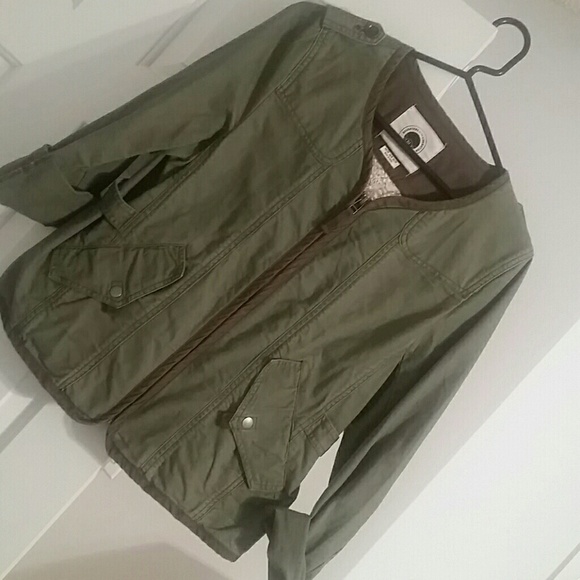 Anthropologie army green/ crochet jacket size 6