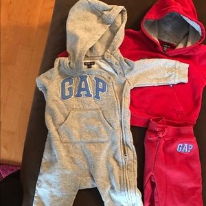 GAP Sweatsuit/One Piece Suit/Zippered Hoodie