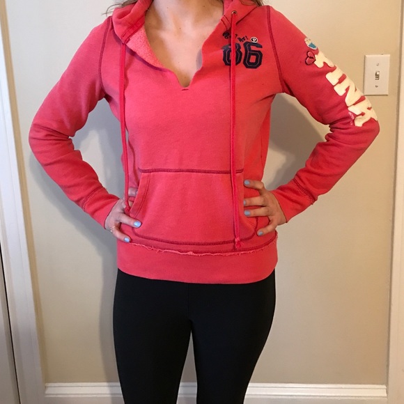 VS Pink hooded sweatshirt