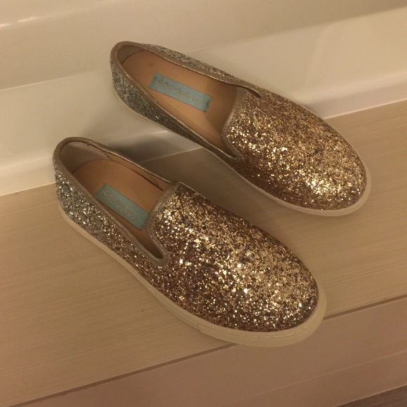 UNWORN. Sparkly sneakers