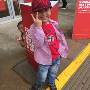 Meet your Posher, Leo