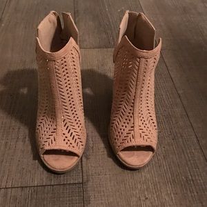 Size 6 Tan peeptoe ankle booties
