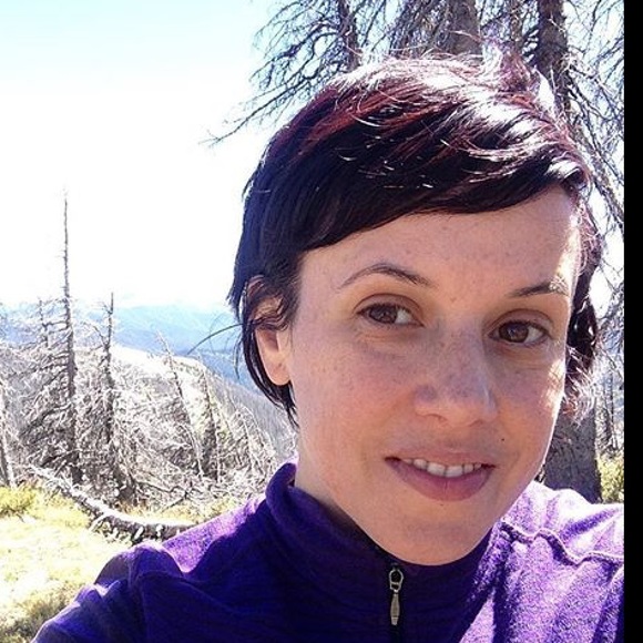 Meet your Posher, Carlina