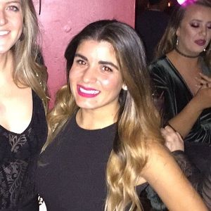 Meet your Posher, Danielle