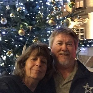 Meet your Posher, Debbie