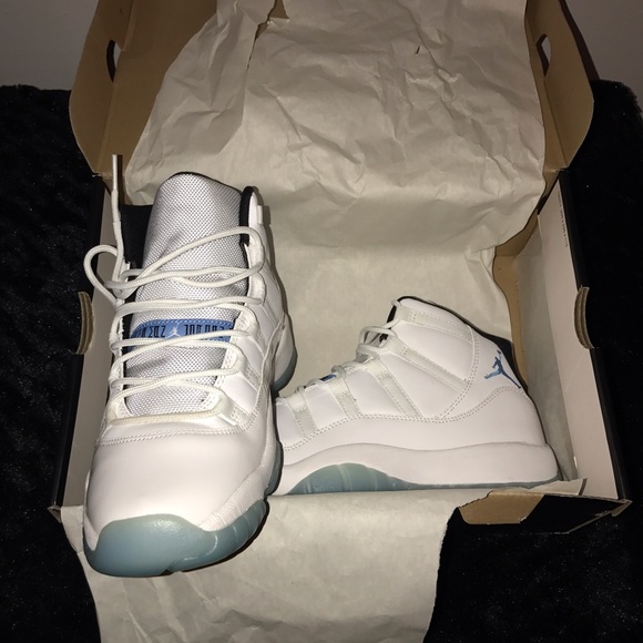 Air Jordan 11 Retro (GS) "Legend Blue" '14 Release