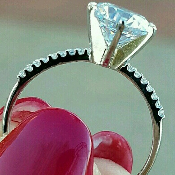 14k Solid Real white gold  Engagement ring - Picture 3 of 4