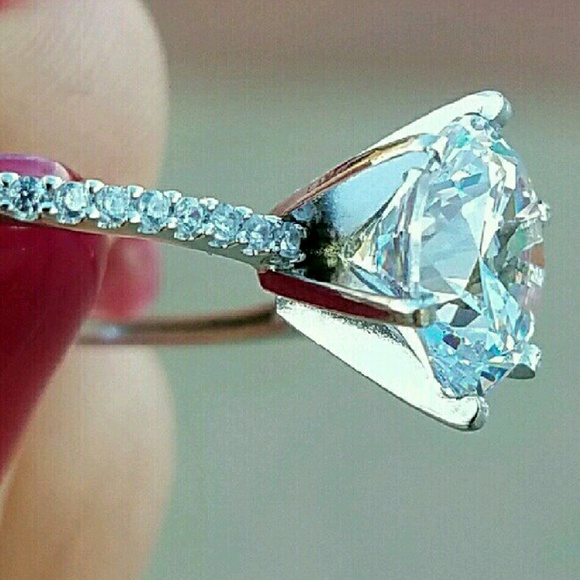 14k Solid Real white gold  Engagement ring - Picture 4 of 4