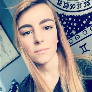 Meet your Posher, Alaina