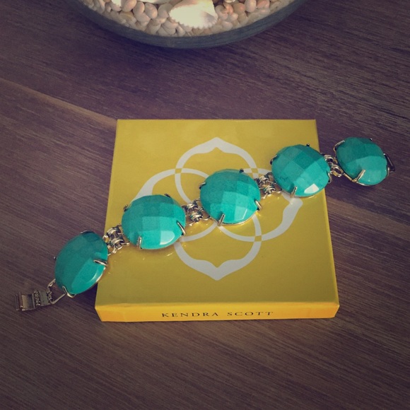 Kendra Scott Teal Cassie Bracelet in EUC