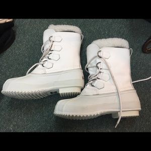 Polaris snow boots, never worn