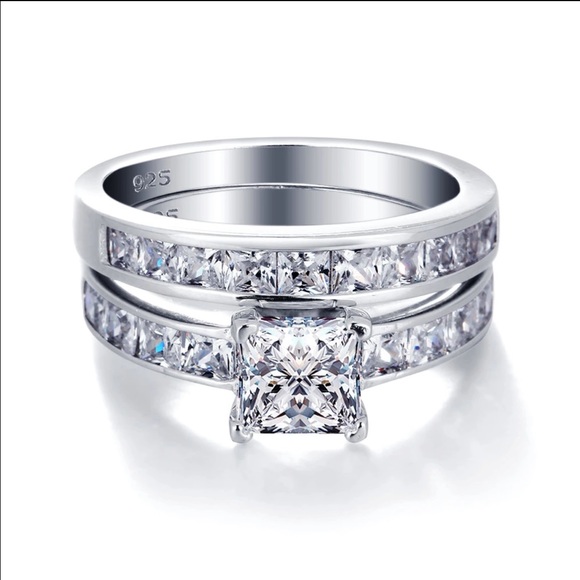 Beautiful wedding set