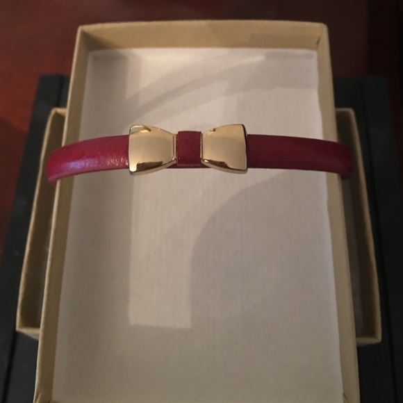 Leather bracelet