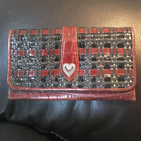Brighton wallet