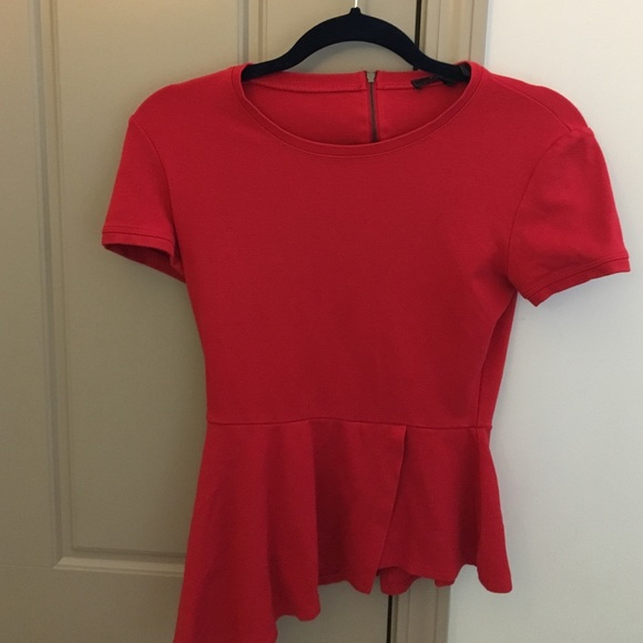 BCBGMAXAZRIA red fitted and flared top