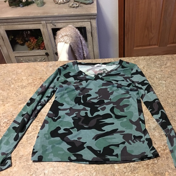 Camaflouge Long Sleeve - Picture 1 of 2