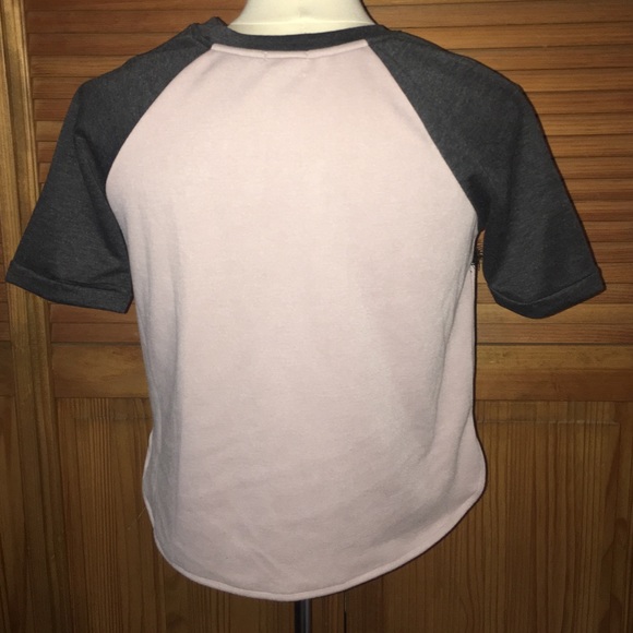 Top - Picture 2 of 4