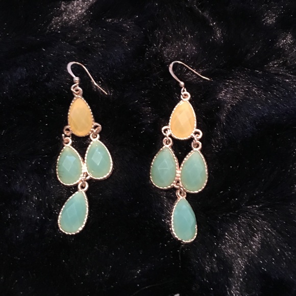 Earring bundle! - Picture 3 of 4