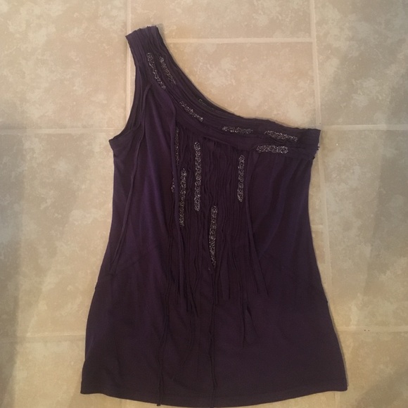 One shoulder tank