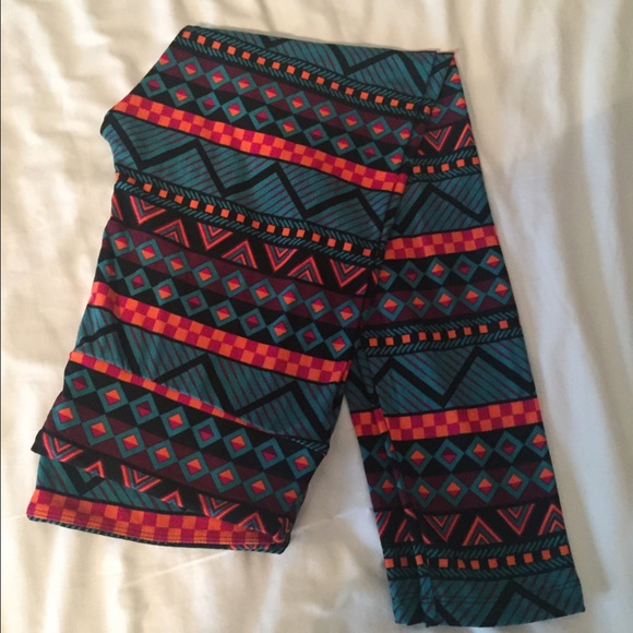 Brand new Lularoe TC leggings
