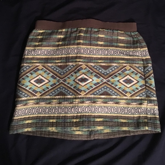 American Eagle Geometric Skirt