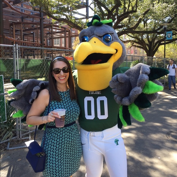 Meet Your Posher, Melanie - Picture 4 of 4