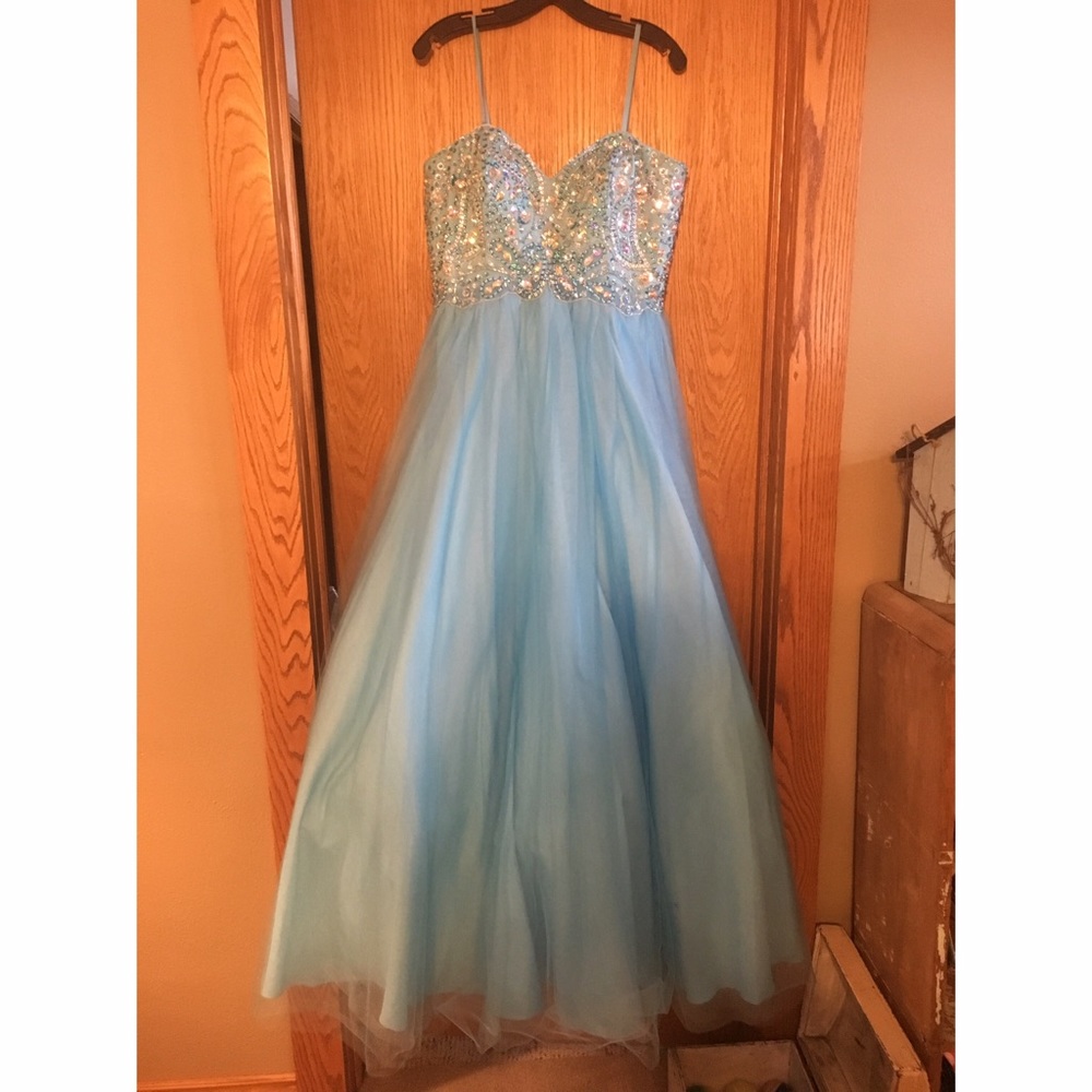 SOLD Nina Canacci Prom Dress