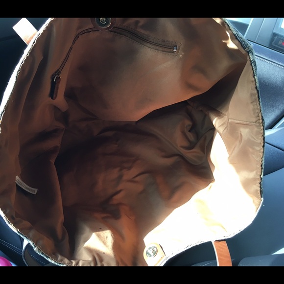 GAP Cheetah Tote! 💥 - Picture 2 of 2