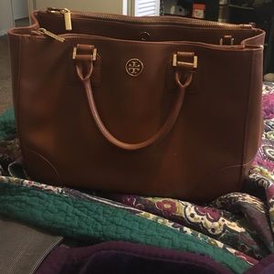 AUTHENTIC Double Zip Robinson Tory Bag