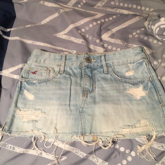 Hollister jean skirt
