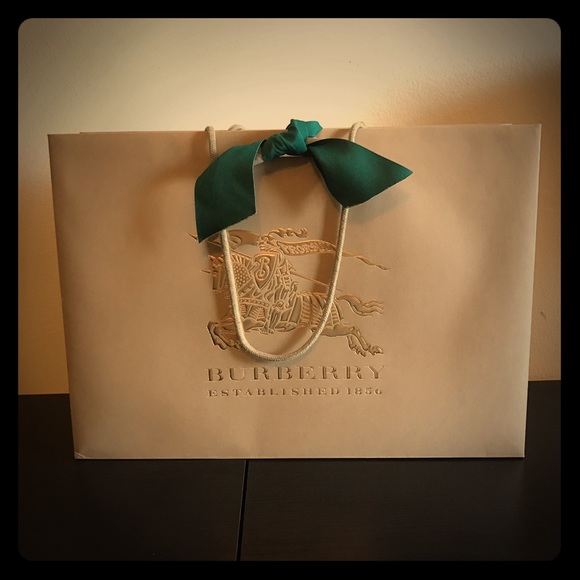 Burberry shopping bag