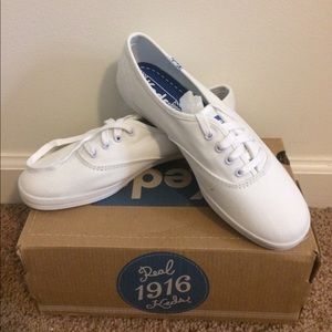 NIB white keds