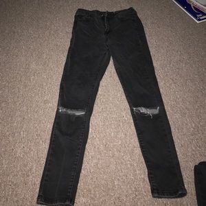 Brandy Melville knee ripped jeans