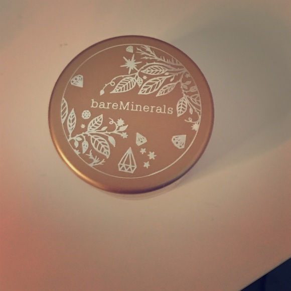 bareMinerals: absolute indulgence