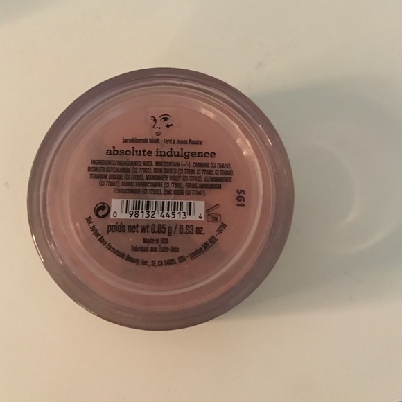 bareMinerals: absolute indulgence - Picture 2 of 3