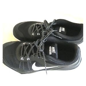 Nike Flex Tennis Shoes