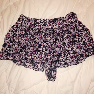 American Eagle printed floral shorts