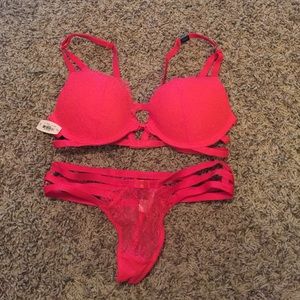 ⭐️NWT⭐️ Victoria's Secret Bra & Panty Set